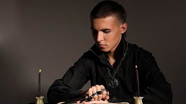 Денис Холодницкий 5 сезон Битвы экстрасенсов