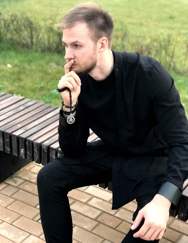 Григорий Кузнецов - участник 19 сезона "Битва экстрасенсов" Григорий Кузнецов - участник 19 сезона "Битва экстрасенсов" на ТНТ