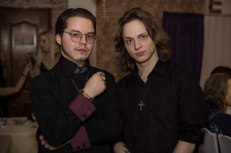 Артемий и Владимир Никара Артемий и Владимир Никара - участники 19 сезона "Битва экстрасенсов"