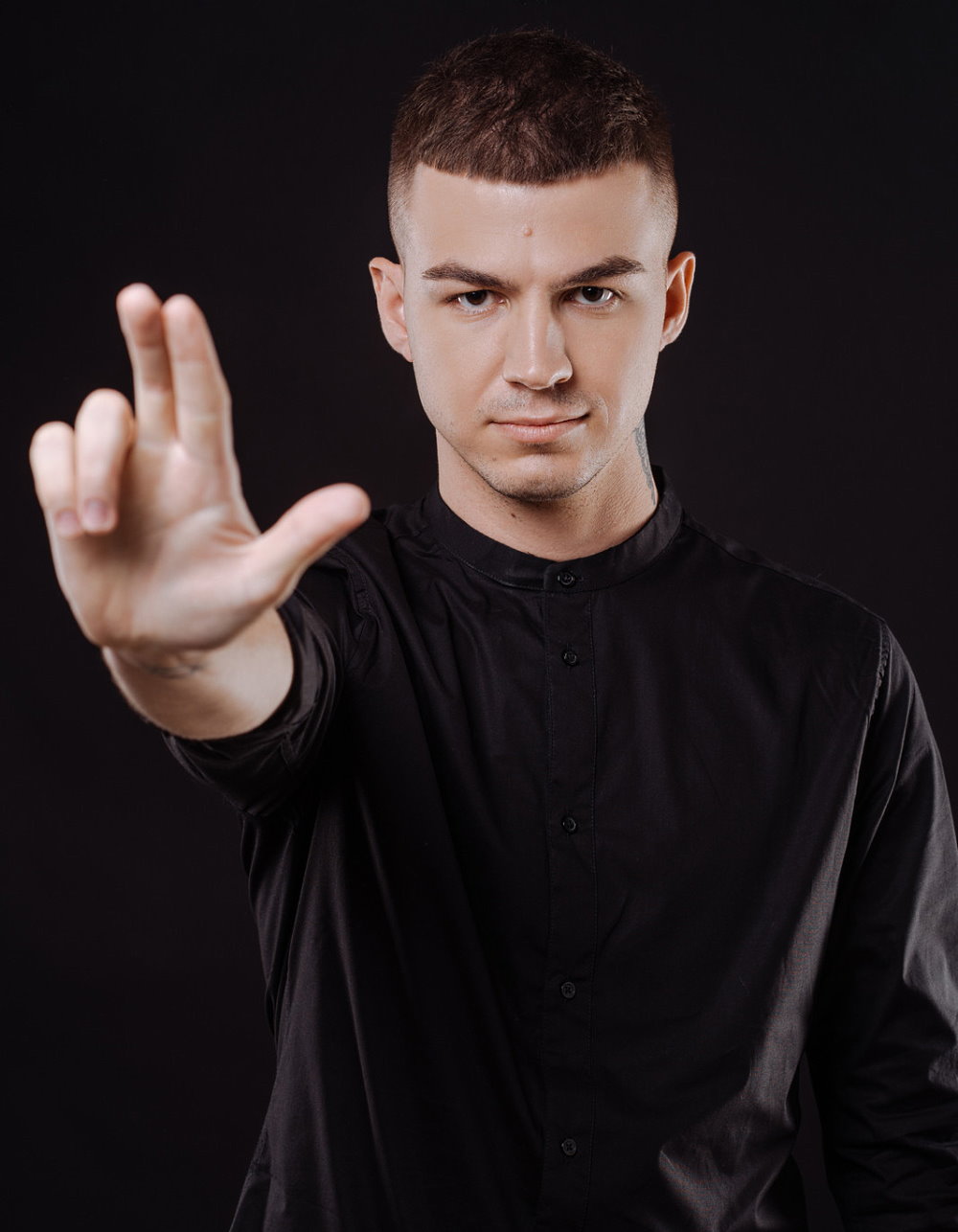 Влад Череватый